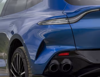 Aston Martin DBX707 [UK-spec] '2022–24