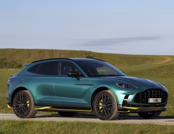 Q by Aston Martin DBX707 [UK-spec] '2022–24