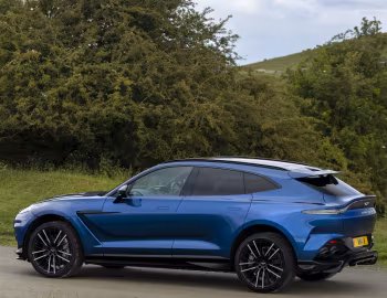 Aston Martin DBX707 [UK-spec] '2022–24
