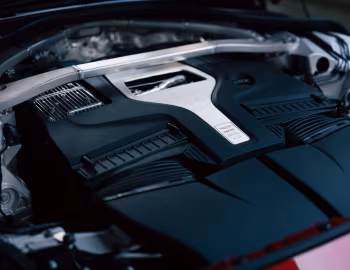 Sous la capuche Aston Martin DBX707 [Japan] '2024–pr.