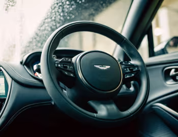 Panneau avant Aston Martin DBX707 [Japan] '2022–24