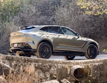 2023–24 Aston Martin DBX707 [North America] '2022–24