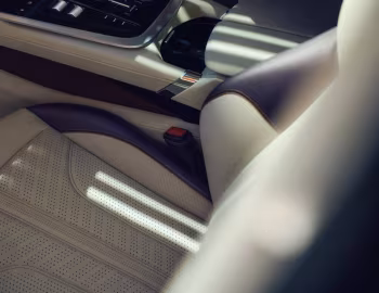 Інтэр'ер Aston Martin DBX GT [UK-spec] '2026