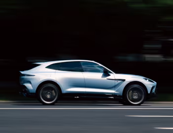 Aston Martin DBX S [Japan] '2025–н.ч.
