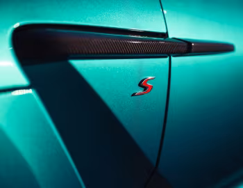 2026 Aston Martin DBX S [North America] '2025–pr.