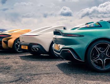Ferrari Monza SP2, Aston Martin V12 Speedster "DBR1 spec", McLaren Elva