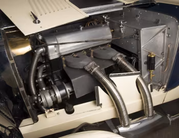 Sous la capuche Aston Martin 1 ½ Litre MkII Drophead Coupe by Enrico Bertelli '1935