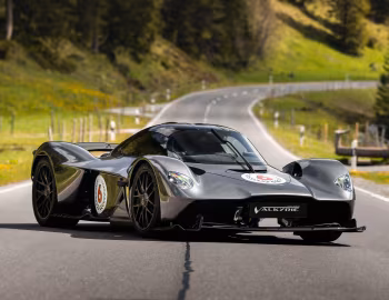 Aston Martin Valkyrie [EU-spec] (#038/150) '2022