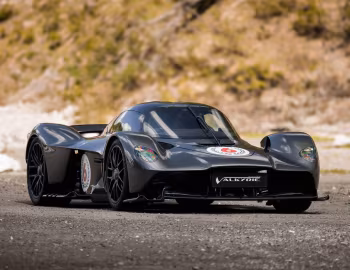 Aston Martin Valkyrie [EU-spec] (#038/150) '2022