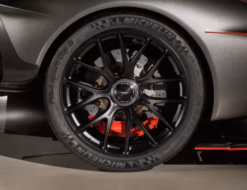 Aston Martin Valkyrie [EU-spec] (#051/150) '2022