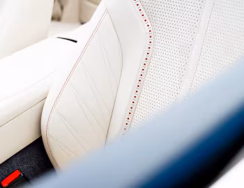 Intérieur Q by Aston Martin DB12 Volante "Palm Beach Edition" [North America] '05.2025