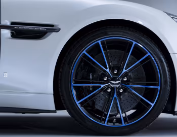Q by Aston Martin Vanquish [Worldwide] '2013–18