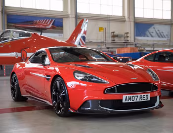 Q by Aston Martin Vanquish S "Red Arrows Edition" [UK-spec] '2017