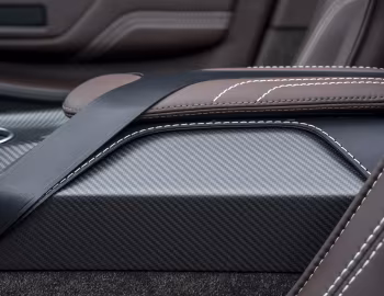 Intérieur Q by Aston Martin Vantage GT12 Roadster '06.2016