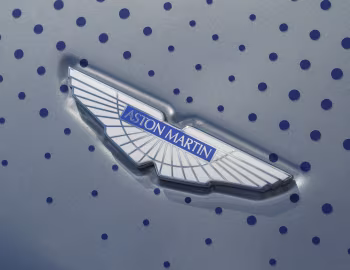 Logotipo Aston Martin RapidE Concept '10.2015