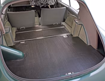 Intérieur Aston Martin DB2/4 Sports Saloon by Tickford [UK-spec] (MkIII) '1958–07.1959