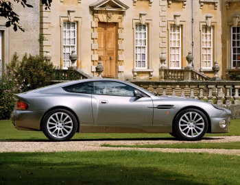 Aston Martin V12 Vanquish [Worldwide] '2001–06