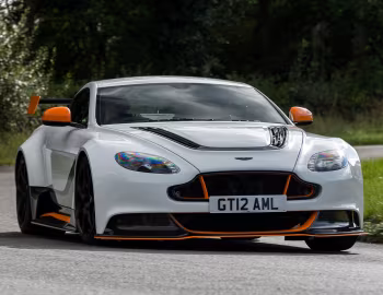 Aston Martin V12 Vantage "GT12" [UK-spec] '2015
