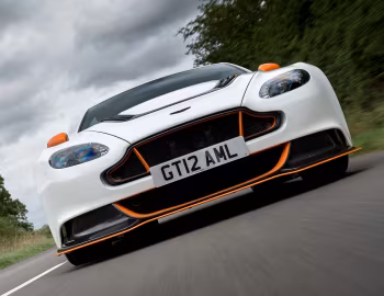 Aston Martin V12 Vantage "GT12" [UK-spec] '2015