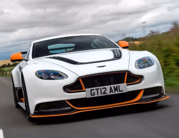 Aston Martin V12 Vantage "GT12" [UK-spec] '2015