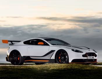 Aston Martin V12 Vantage "GT12" [UK-spec] '2015