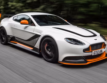 Aston Martin V12 Vantage "GT12" [UK-spec] '2015