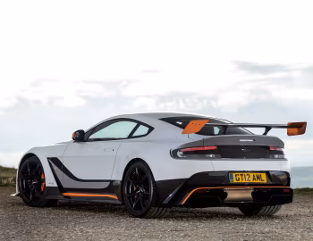 Aston Martin V12 Vantage "GT12" [UK-spec] '2015
