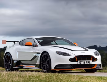 Aston Martin V12 Vantage "GT12" [UK-spec] '2015