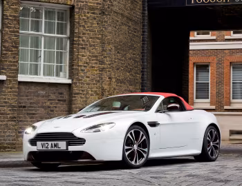 Aston Martin V12 Vantage Roadster '2012–13