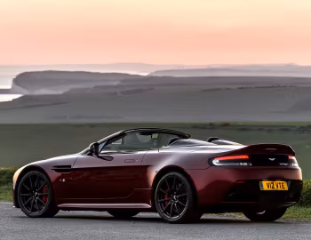 Aston Martin V12 Vantage S Roadster [UK-spec] '2014–17