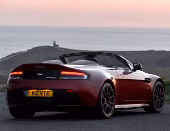 Aston Martin V12 Vantage S Roadster [UK-spec] '2014–17