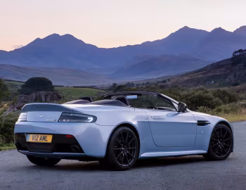 Aston Martin V12 Vantage S Roadster [UK-spec] '2014–17