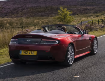 Aston Martin V12 Vantage S Roadster [UK-spec] '2014–17