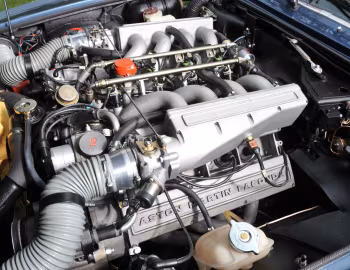 Bajo el capó Aston Martin V8 [UK-spec] (Series V) '01.1986–89