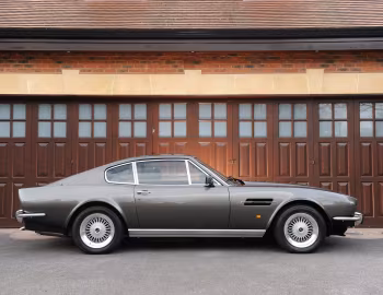 Aston Martin V8 [UK-spec] (Series V) '01.1986–89