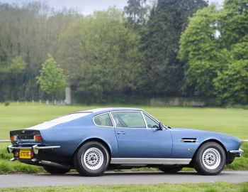 Aston Martin V8 [UK-spec] (Series V) '01.1986–89