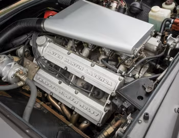 Bajo el capó 1980–84 Aston Martin V8 Vantage [Canada] (Series II) '1979–84