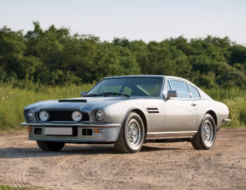 Aston Martin V8 [UK-spec] (Series II) '05.1972–07.1973