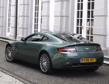 Aston Martin V8 Vantage [Worldwide] '2008–12