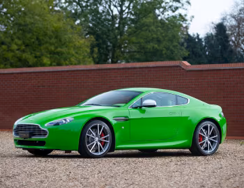 Aston Martin V8 Vantage "V8 Vantage Race Collection 007 of 007" (#5/7) '2010
