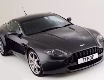 Aston Martin V8 Vantage [UK-spec] '2008–12