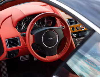 Intérieur Aston Martin V8 Vantage "V8 Vantage Race Collection 007 of 007" (#4/7) '2010