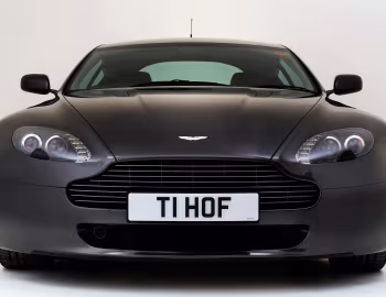 Aston Martin V8 Vantage [UK-spec] '2008–12