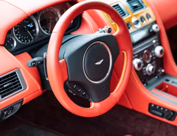 Intérieur Aston Martin V8 Vantage "V8 Vantage Race Collection 007 of 007" (#2/7) '2010