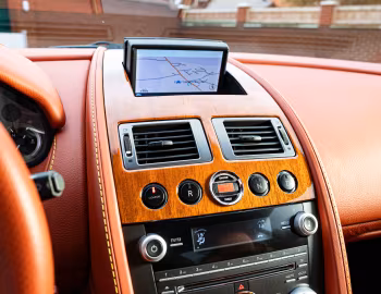Intérieur Aston Martin V8 Vantage "V8 Vantage Race Collection 007 of 007" (#4/7) '2010
