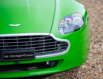 Aston Martin V8 Vantage "V8 Vantage Race Collection 007 of 007" (#5/7) '2010