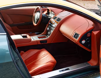 Intérieur Aston Martin V8 Vantage "V8 Vantage Race Collection 007 of 007" (#4/7) '2010