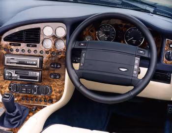 Panel frontal Aston Martin V8 Vantage [UK-spec] '1993–99