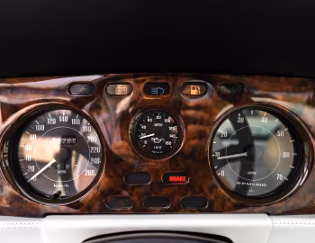 Tableau de bord Aston Martin V8 Vantage [Worldwide] (Series II) '10.1978–89