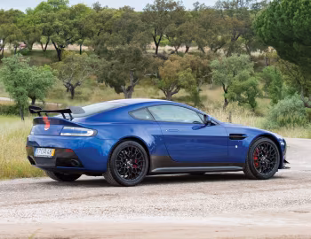 Aston Martin V8 Vantage AMR [Worldwide] '2017–18